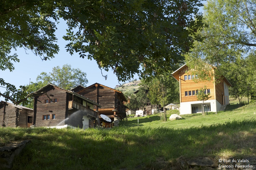 Coup de projecteur sur les caractéristiques des séjours et la satisfaction exprimée par les propriétaires de résidences secondaires (R2) en Valais