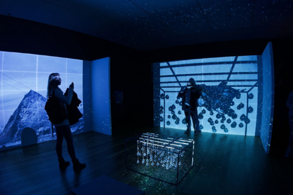 Rolle digitaler Innovationen für Besucher Westschweizer Museen