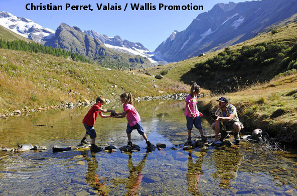 Vacances actives : les familles bougent, les habitudes aussi